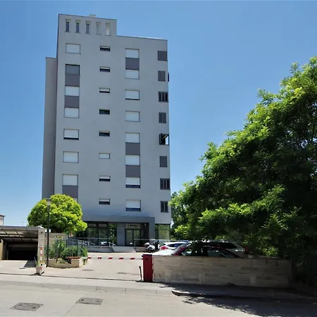 Apartment Deluxe 5d Zadar