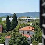Deluxe 5d * Zadar