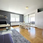 Lejlighed Deluxe 5d *