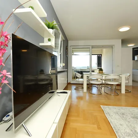Apartamento Deluxe 5d *