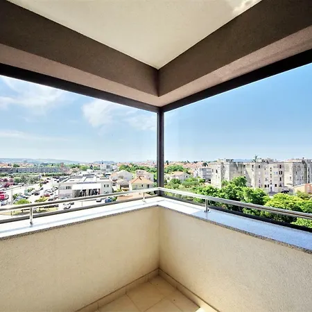 Deluxe 5d Apartment *