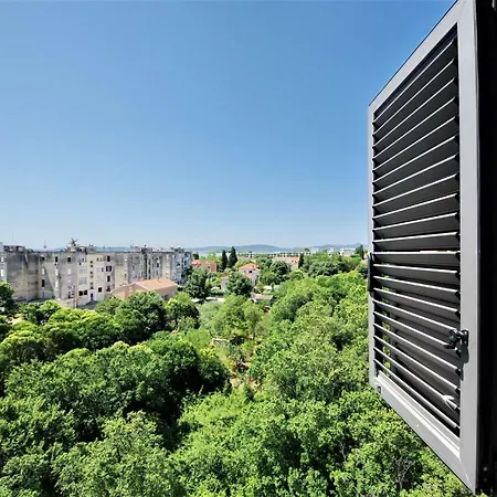 Deluxe 5d * Ζαντάρ