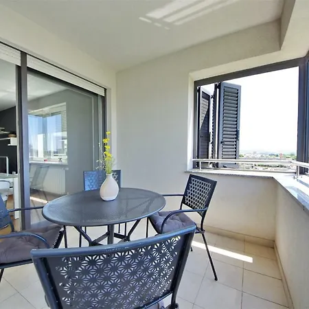 Deluxe 5d Apartment *