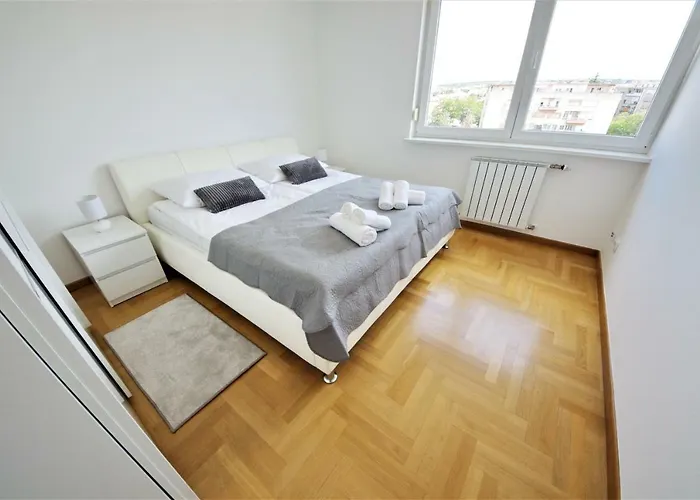 Lejlighed Deluxe 5d *