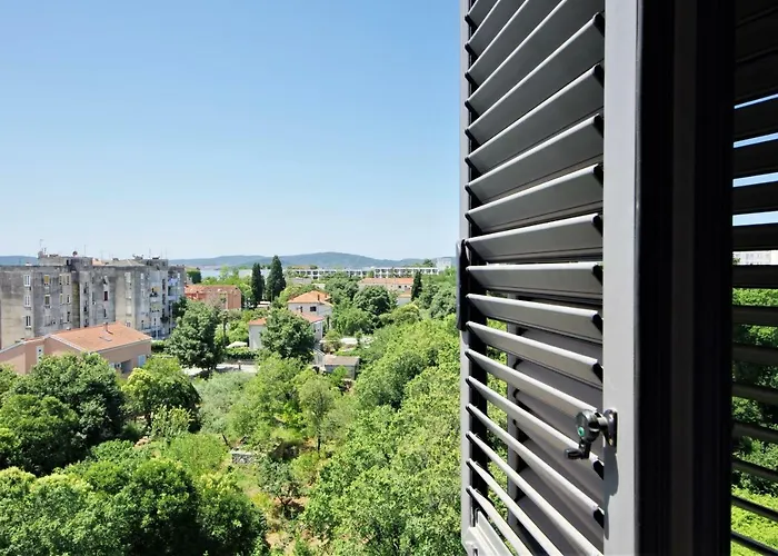 Lejlighed Deluxe 5d *